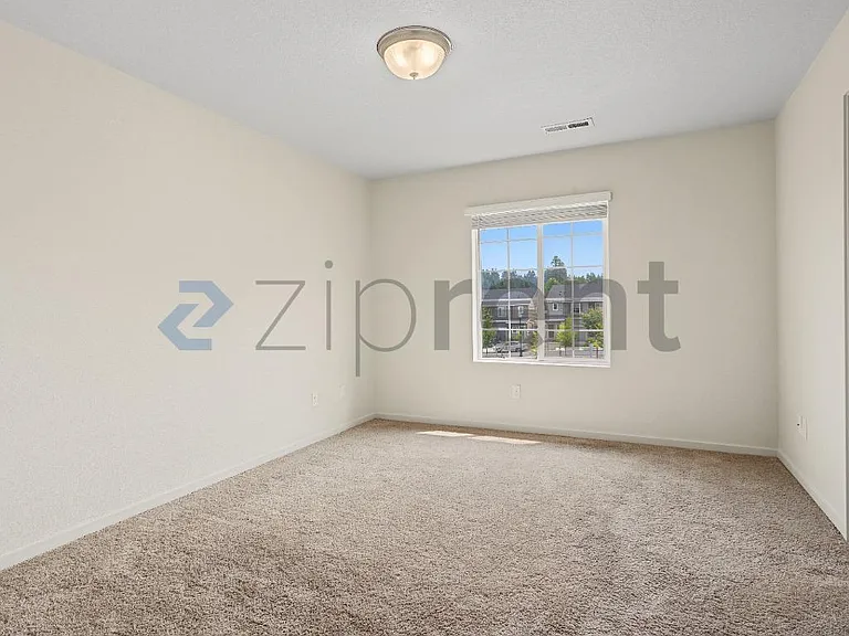 1900 NE 117th Ct — Photo 22
