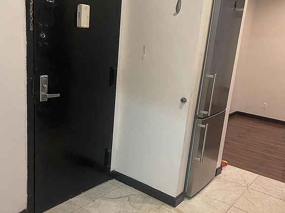3rd image of 328 E 78th St APT 16