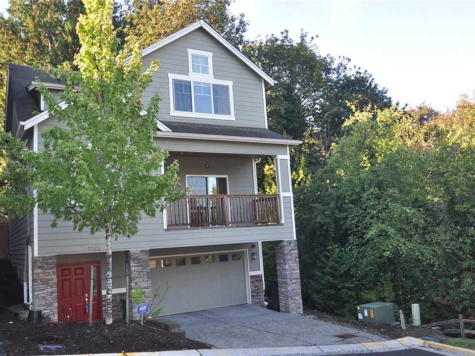 1st image of 7923 150th Ct NE