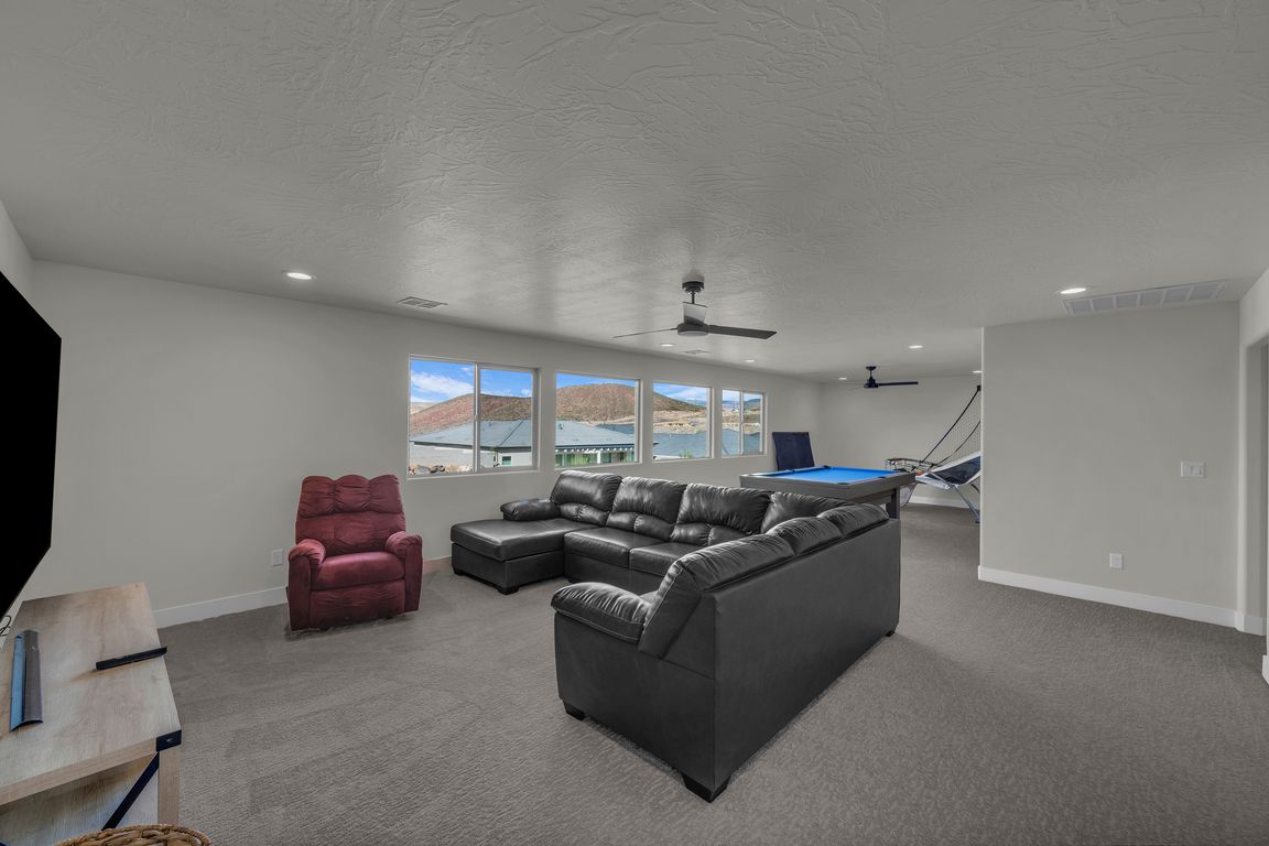 next background image