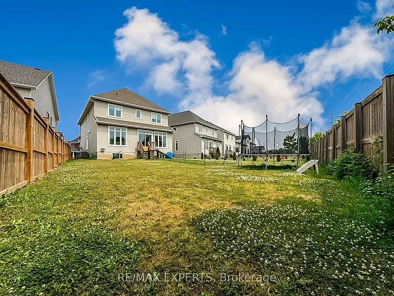 640 Halloway Dr — Photo 36