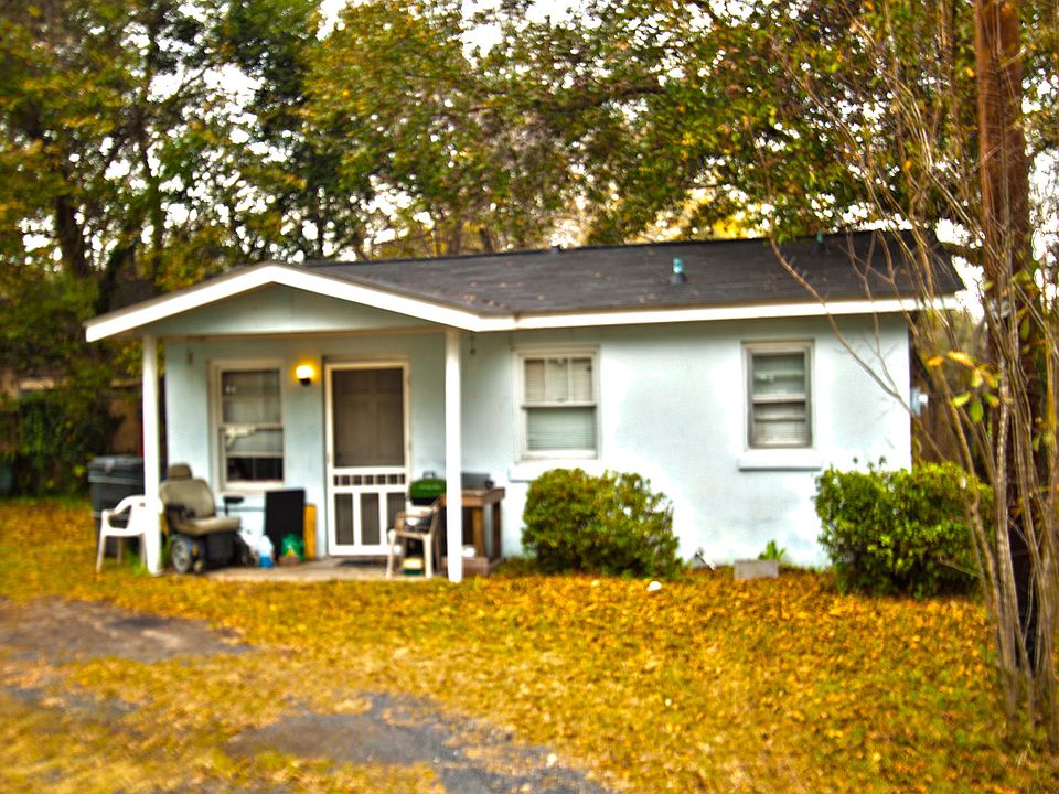 2nd image of 1074 Bexley St