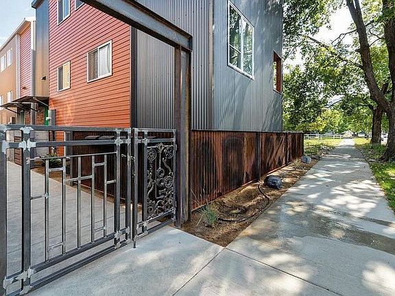 2nd image of 616 Toole Ave