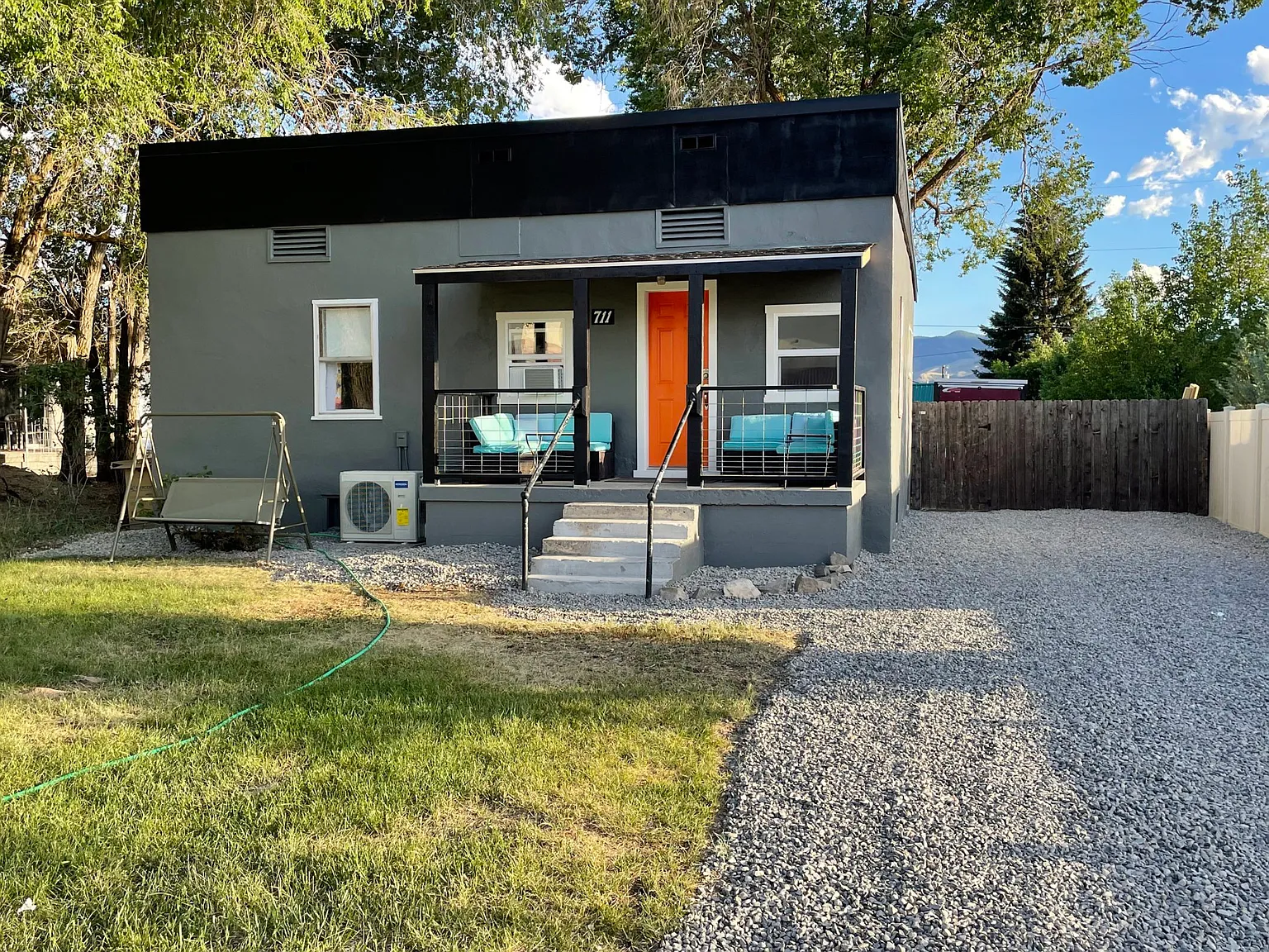 2 bed, 720 sqft, $1,450 — Photo 2