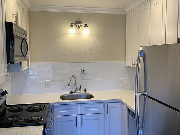 3rd image of 2769 Agate Dr APT 6