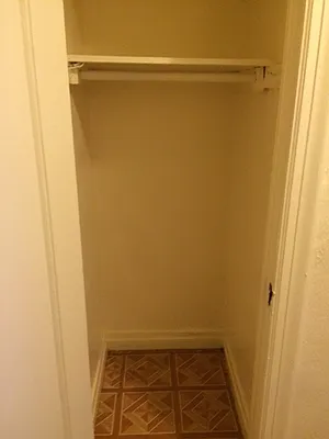 Rented by Lang Realty LLC | media 8