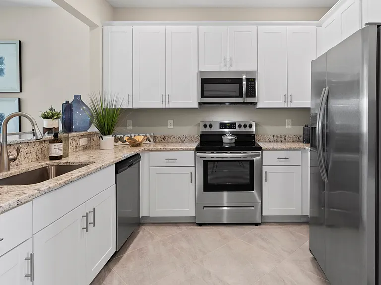 1680 Alameda Dr — Photo 3
