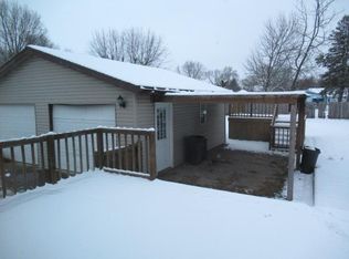 211 Dolak St, Westville, IL 61883