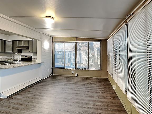 4th image of 1821 Guinevere St