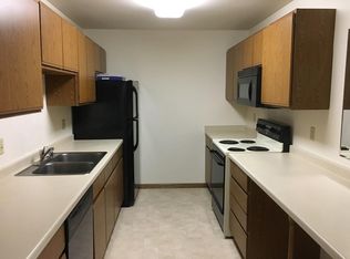 1940 Fox Run #1940, Mount Horeb, WI 53572