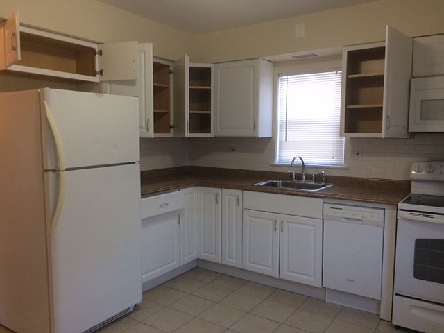 1st image of 306 S Cass Ave APT 2
