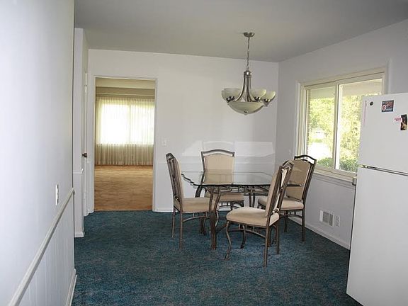 5th image of 1762 Greenbriar Dr