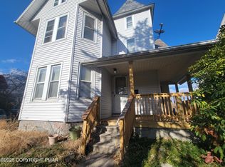 529 Market St, Bangor, PA 18013