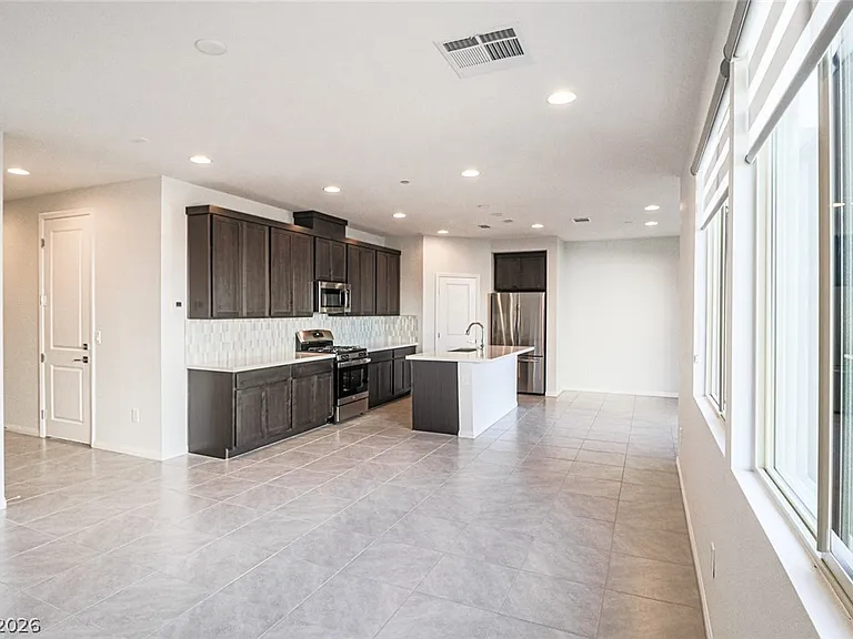 9220 Far Side Ave — Photo 14