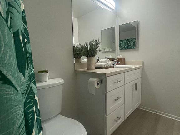 3rd image of 3818 Bay Club Cir
