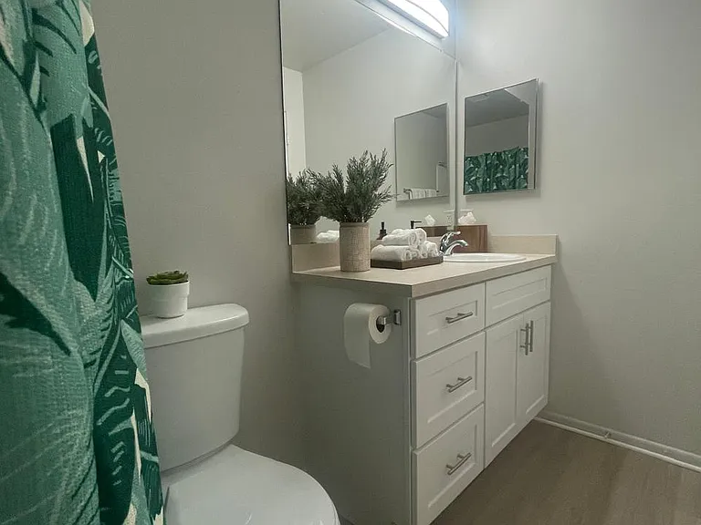3818 Bay Club Cir — Photo 3