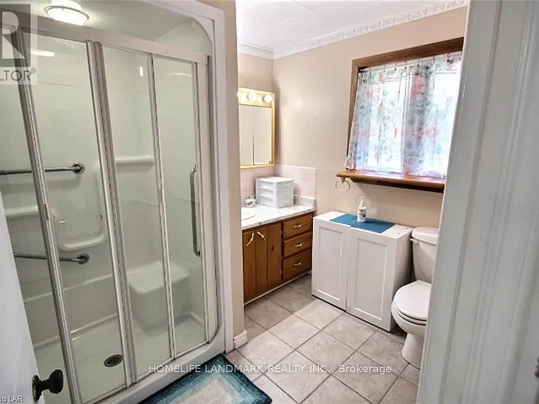 1137 Highway 118 E — Photo 10