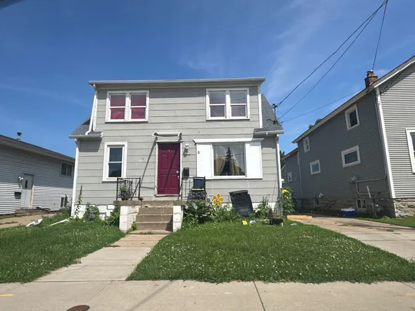 1738 Oregon St, Oshkosh, WI 54902