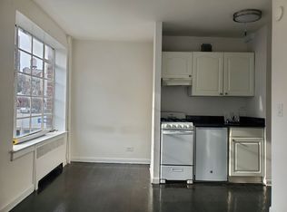 63 W 8th St APT 3, New York, NY 10011