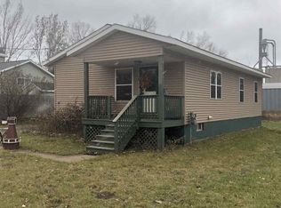 337 Carp St, Ishpeming, MI 49849