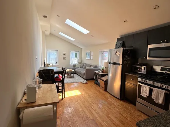 309 S 12th St APT 3F, Philadelphia, PA 19107