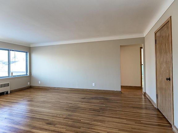 4th image of 622 Snelling Ave S #6