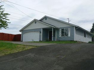 22070 NE Couch St, Gresham, OR 97030