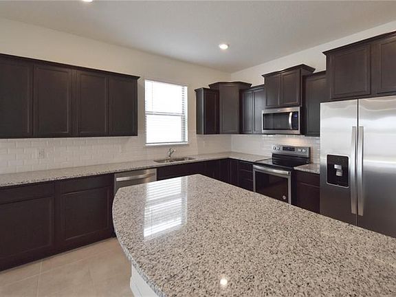 2nd image of 120 Citrus Isle St
