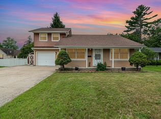 521 Smith St, East Tawas, MI 48730