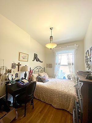5th image of 177 W 126th St #2