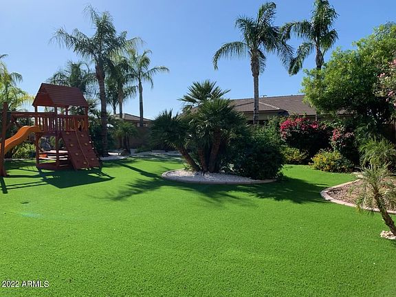 4th image of 470 E Canyon Way