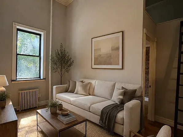 239 W 14th St, New York, NY