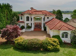 4232 Ridge Water Rd, Louisville, TN 37777