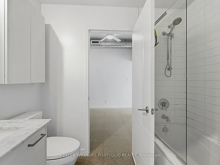 569 King St E #407 — Photo 21