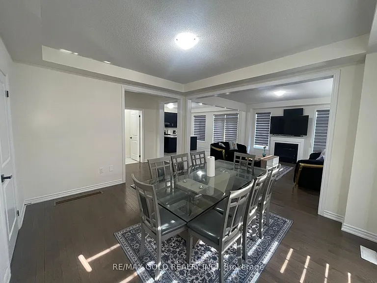 537 Veterans Dr — Photo 30