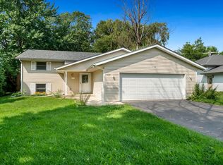 117 Benedict Dr SW, Poplar Grove, IL 61065