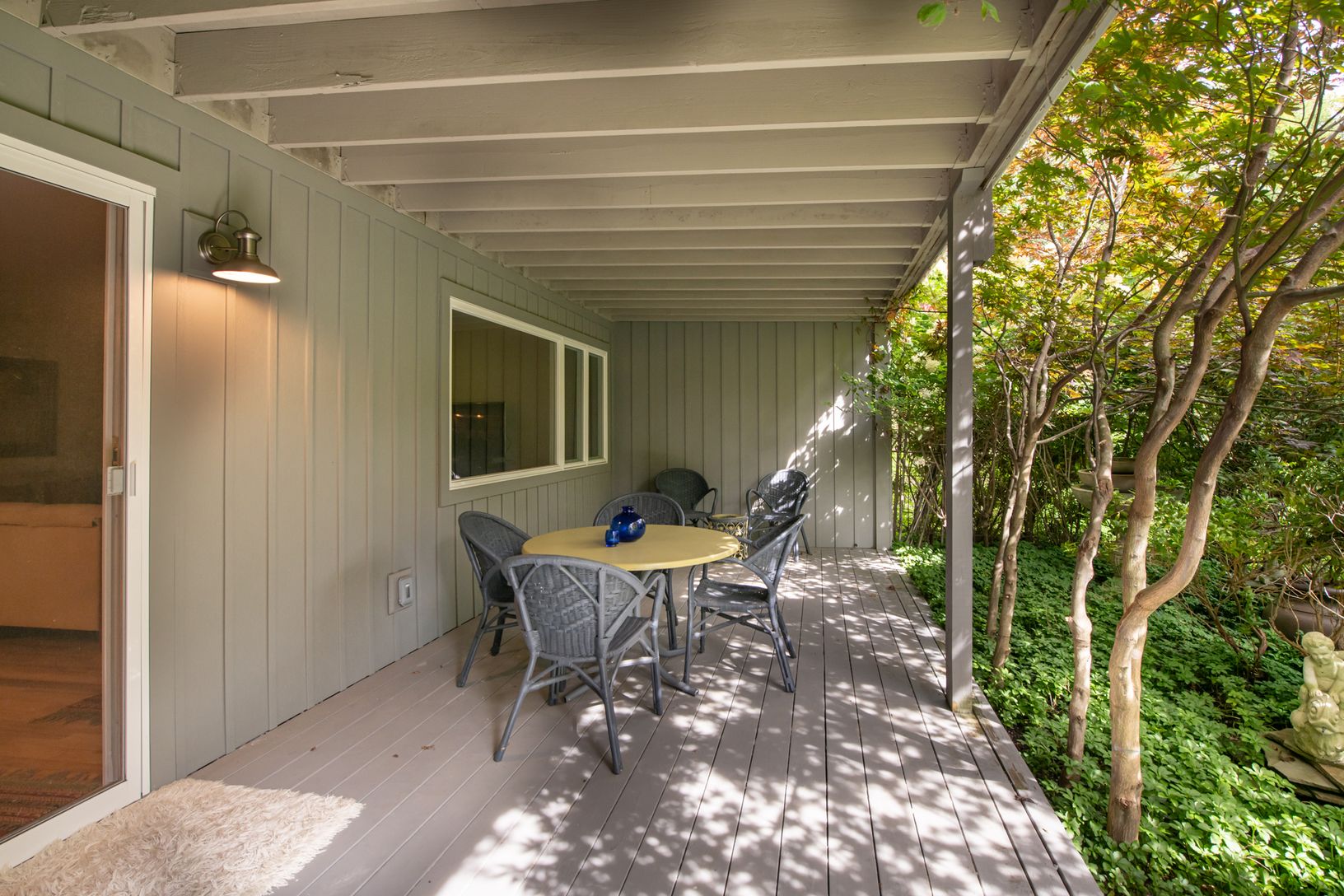  outdoor patio