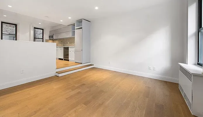 Rented by VRE | media 5