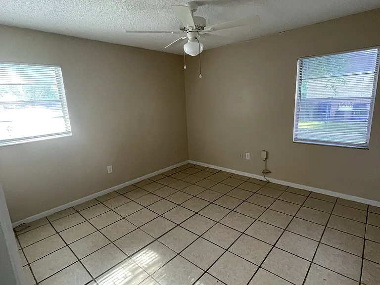 2483 Bates Ave SW #A — Photo 8