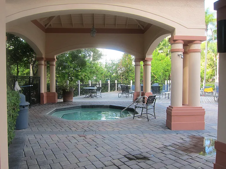 702 Coral Reef Dr — Photo 26