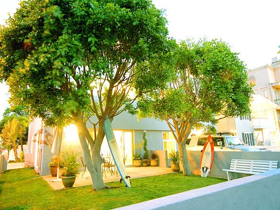 Ext 5003 Pacificfrom Walk Street