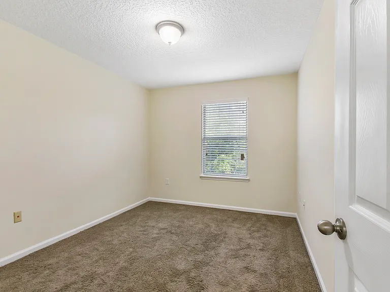266 Moultrie Village Ln — Photo 23