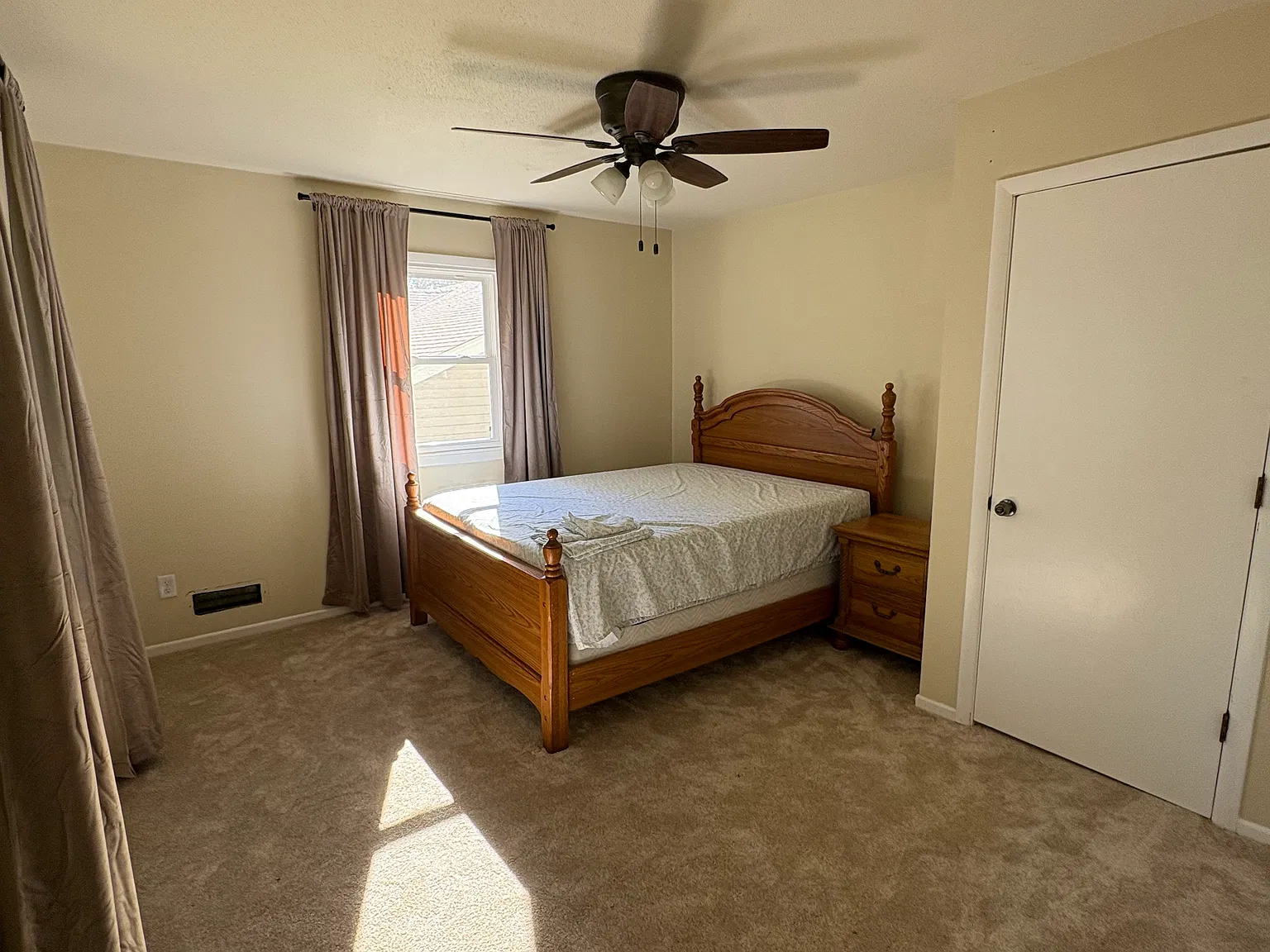 2 bed, 1200 sqft, $2,800 — Photo 2