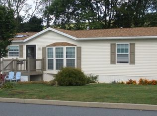 4198 Independence Ln, Walnutport, PA 18088