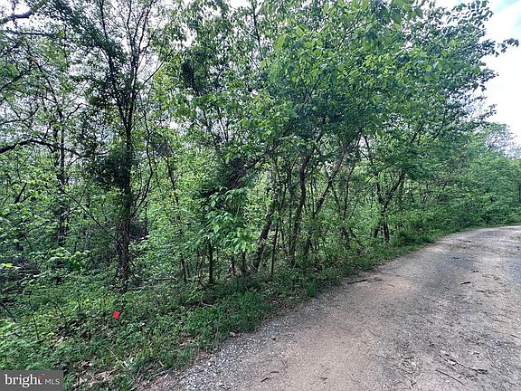 5th image of Shale Pit Dr