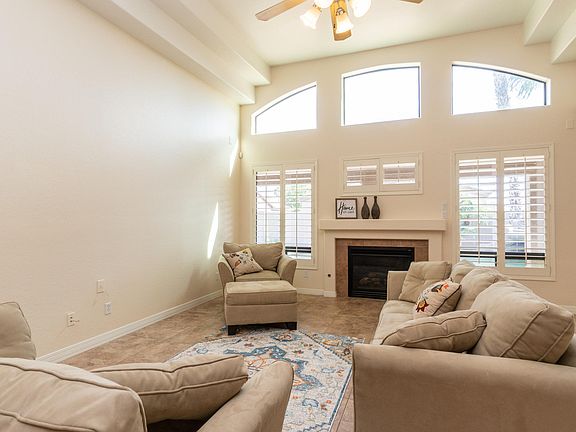 4th image of 749 E Cherrywood Pl