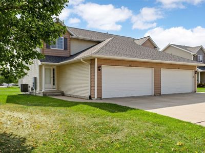 1019 Acacia Dr NE, Cedar Rapids, IA, 52402