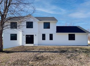 15640 Bryden Dr, South Beloit, IL 61080