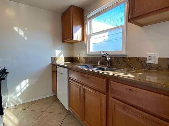 5th image of 1235 10th St APT 10