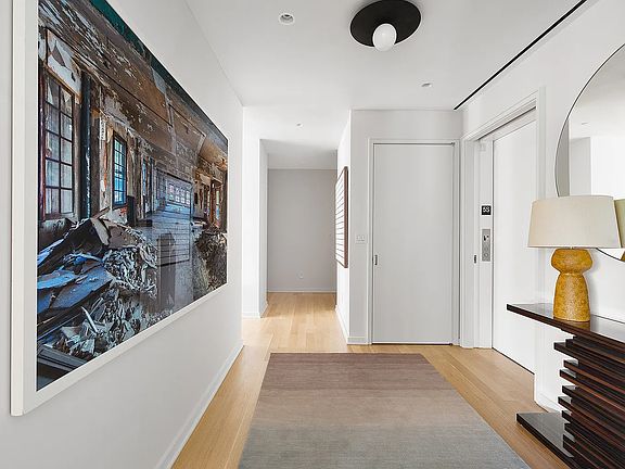 2nd image of 508 W 24th St #5NS